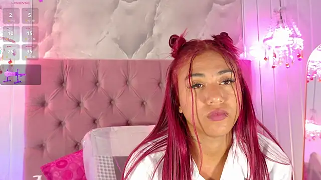 Bella-Sanders XXX чат на живо