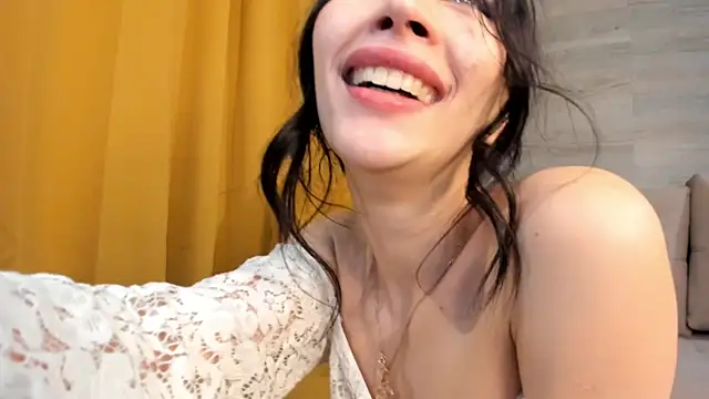 Chat +18 de IreneHabibi ao vivo