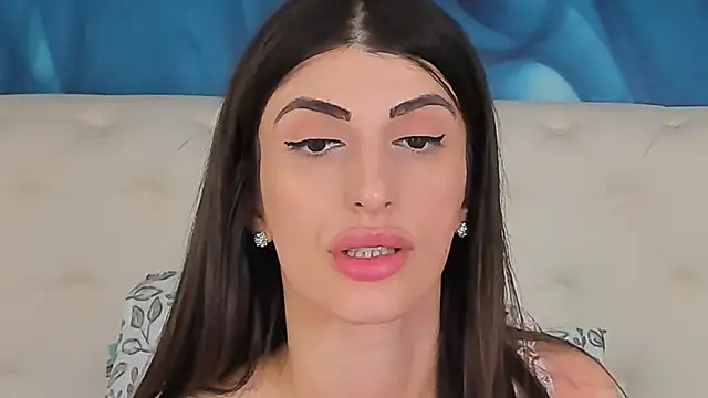 Chat XXX en directo de SkinnyDolly