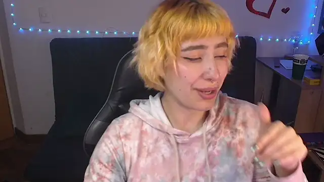 Miacatsito3のライブXXXチャット