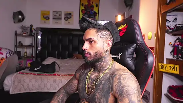 XXX chat uživo modela logan_hugh8