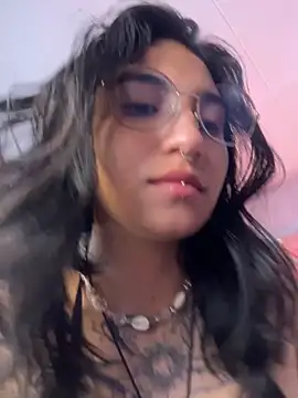 ian_mathias_'s Live XXX Chat