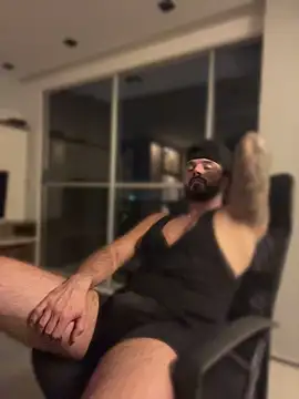 Chat +18 de AngelBlack__ ao vivo