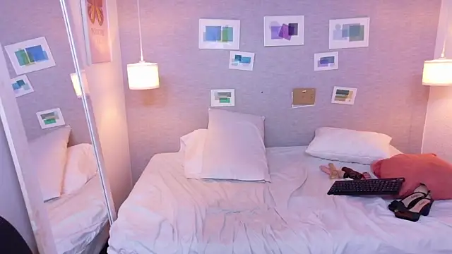 kiara_evanss 现场XXX聊天