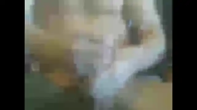 CuteMuscledHung élő XXX-chatje