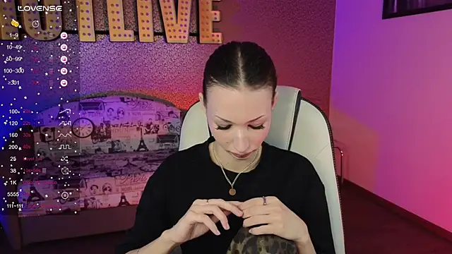 Živý XXX chat Athenatrend