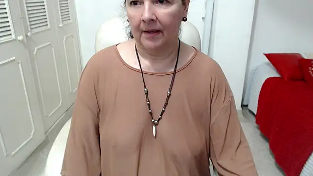 XXX chat uživo modela leonela_69