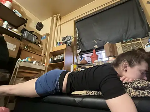 Czat XXX na żywo – Snowbunnycake_131