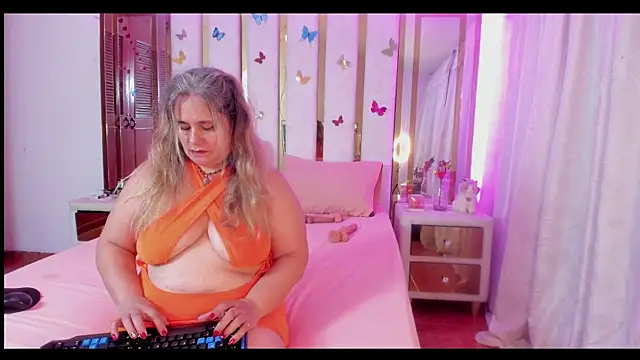 Chatroom XXX en direct de AnyelaGitanaMature