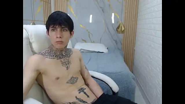 Cry_therealn Live XXX chat