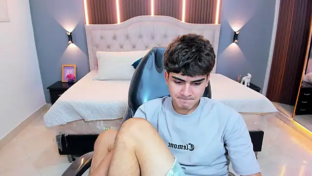 Tommy18__ Chat XXX live