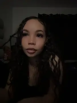 nikkiloveee Live XXX-Chat