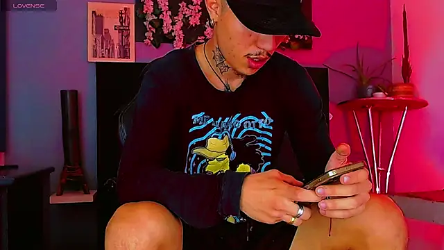 HannibalLester 现场XXX聊天