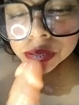 Diamily 现场XXX聊天