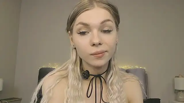 Chatroom XXX en direct de Blondy_Fina