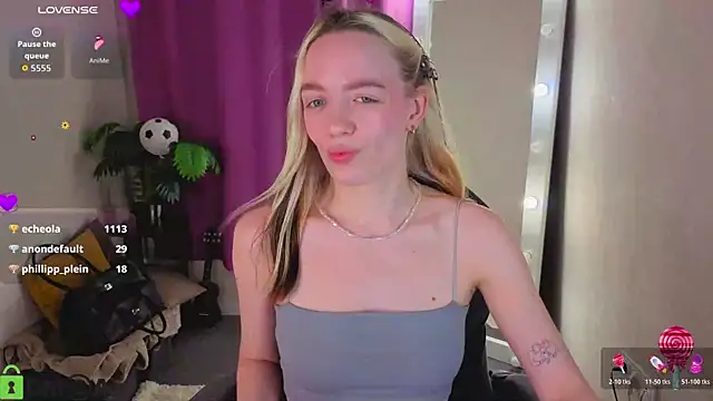 R0cket_bunny's Live XXX Chat