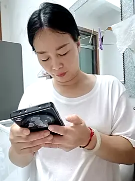 mimi2052's Live XXX Chat