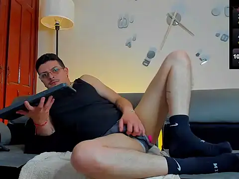 Chat XXX ao vivo de Leo_Hunt_