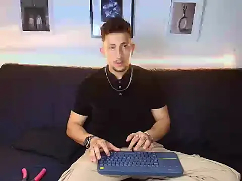 Sr_Maykol's Live XXX Chat