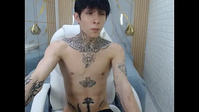 Chat XXX en directo de Cry_thereal