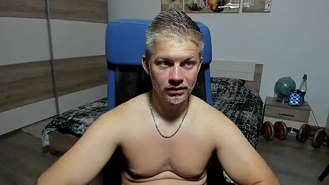 RobbyShawz's Live XXX Chat