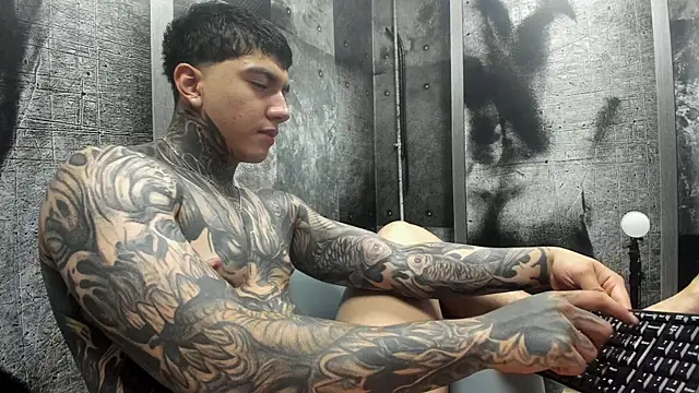 Chat XXX ao vivo de Gury_tattoo