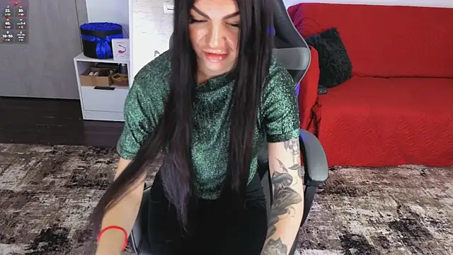 AnacondaOnn Adlı Modelin Canlı XXX Sohbeti