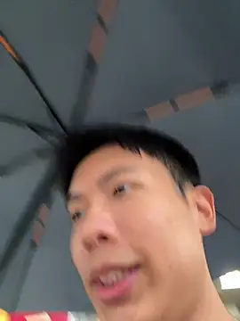 EricGAYSEX 即時 XXX 聊天