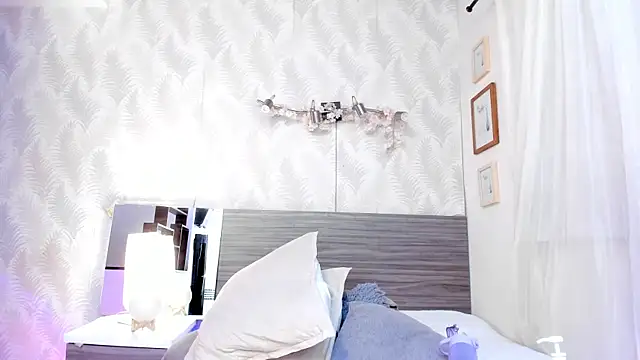 Isisjames' Live XXX Chat