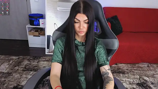 XXX chat uživo modela AnacondaOnn