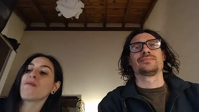 XXX chat uživo modela lunitaloveangel