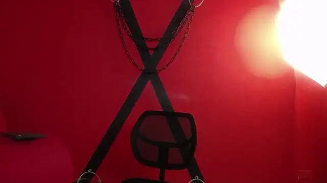 kyler_mcgregor élő XXX-chatje