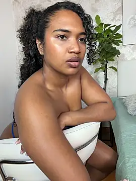 MilaTeenX's Live XXX Chat