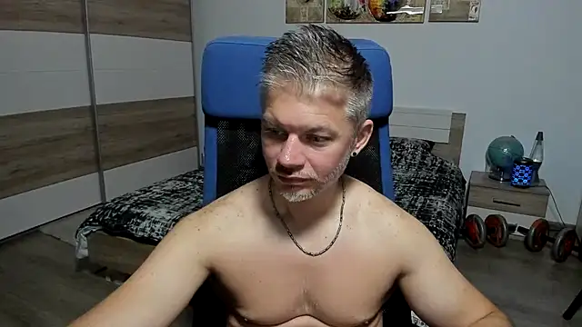RobbyShawz: вебкам-шоу