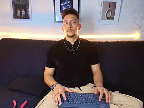 Sr_Maykol Live XXX-Chat