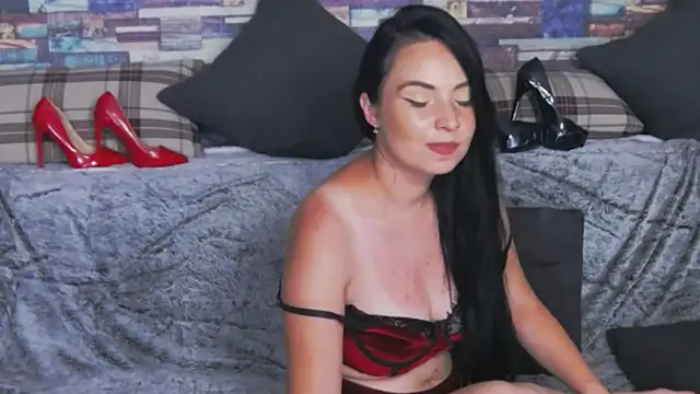 Chat XXX en directo de GreyLunna