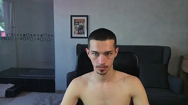 Chatroom XXX en direct de KaydenDrew
