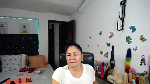 Czat XXX na żywo – mature_bigboobs10