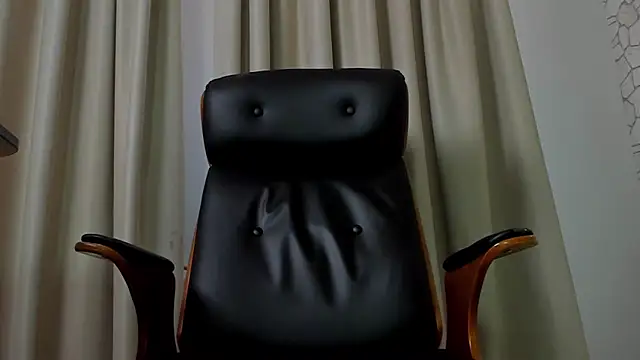 XXX chat uživo modela ClintMasters