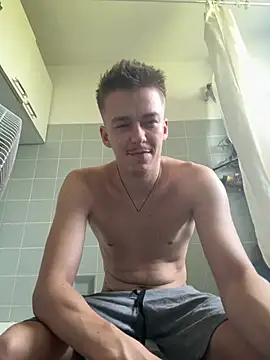 Chatroom XXX en direct de Toyjungee