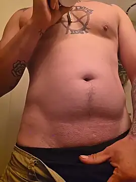 צ'אט XXX בשידור חי של twistafatpipe