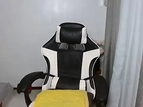 curlyasian_njxx Pertunjukan Webcam