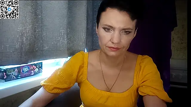 Živý XXX chat HotMamaQueen234