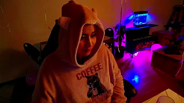 צ'אט XXX בשידור חי של cherryy_bombshelll