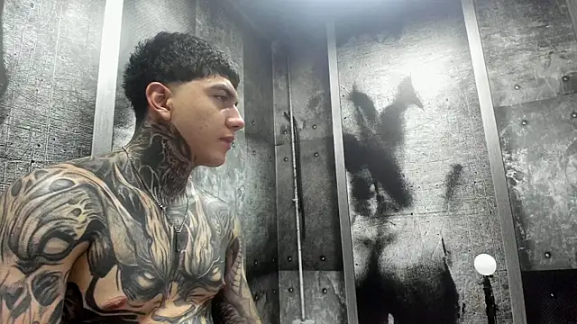 Gury_tattoo's Live XXX Chat