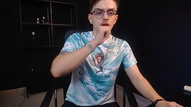 FelixStarkk Live XXX Chat
