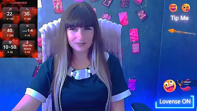 Violla_My Adlı Modelin Canlı XXX Sohbeti