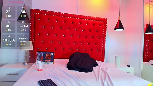 Ema_louis_ Adlı Modelin Canlı XXX Sohbeti