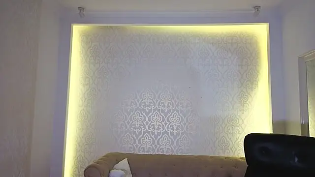 MaxKaiden Adlı Modelin Canlı XXX Sohbeti