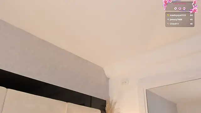 SummerLuna live XXX chat
